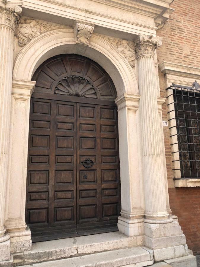 Apartamento L'Ape Regina Ferrara Exterior foto